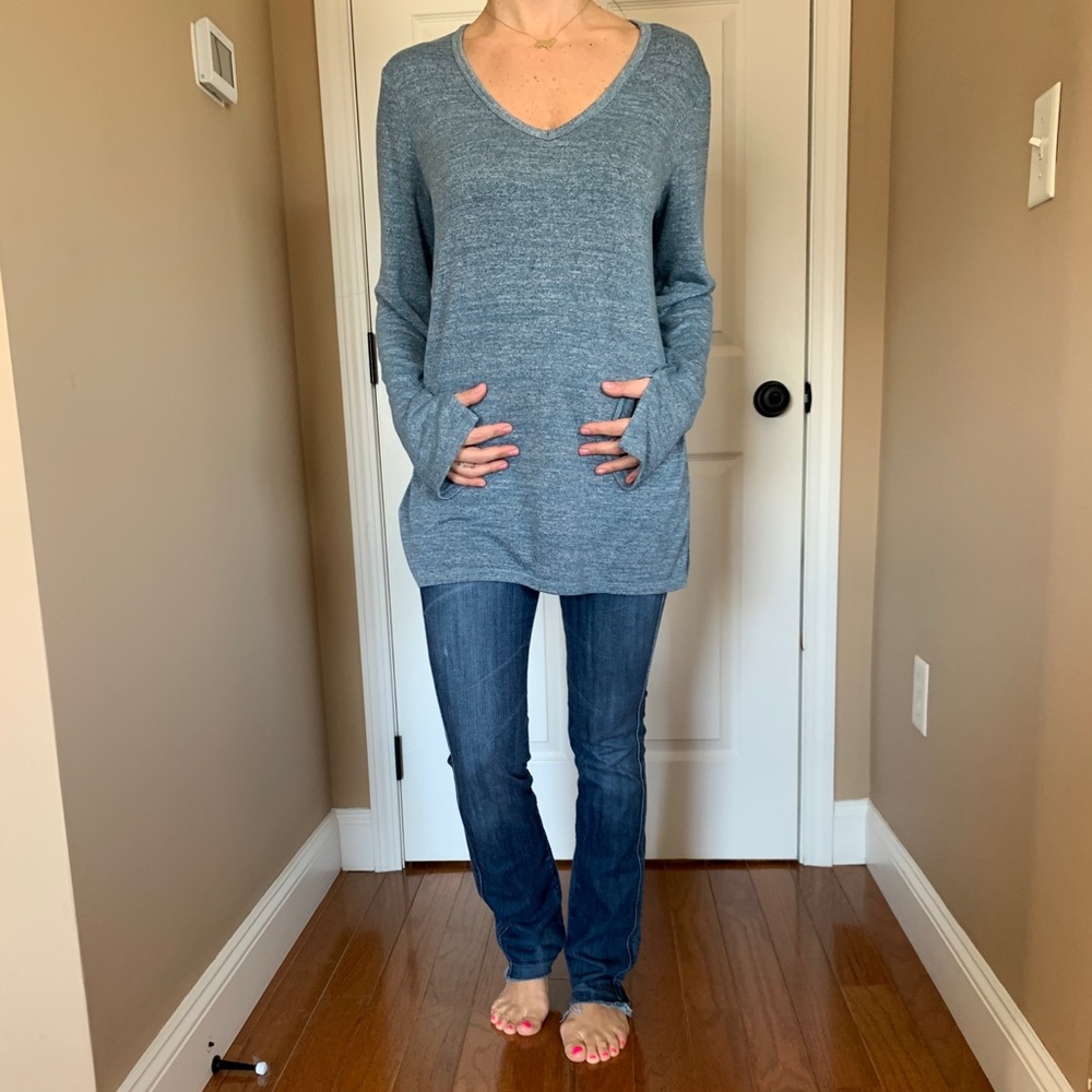 WORN ONCE SUPER SOFT GAP TEE